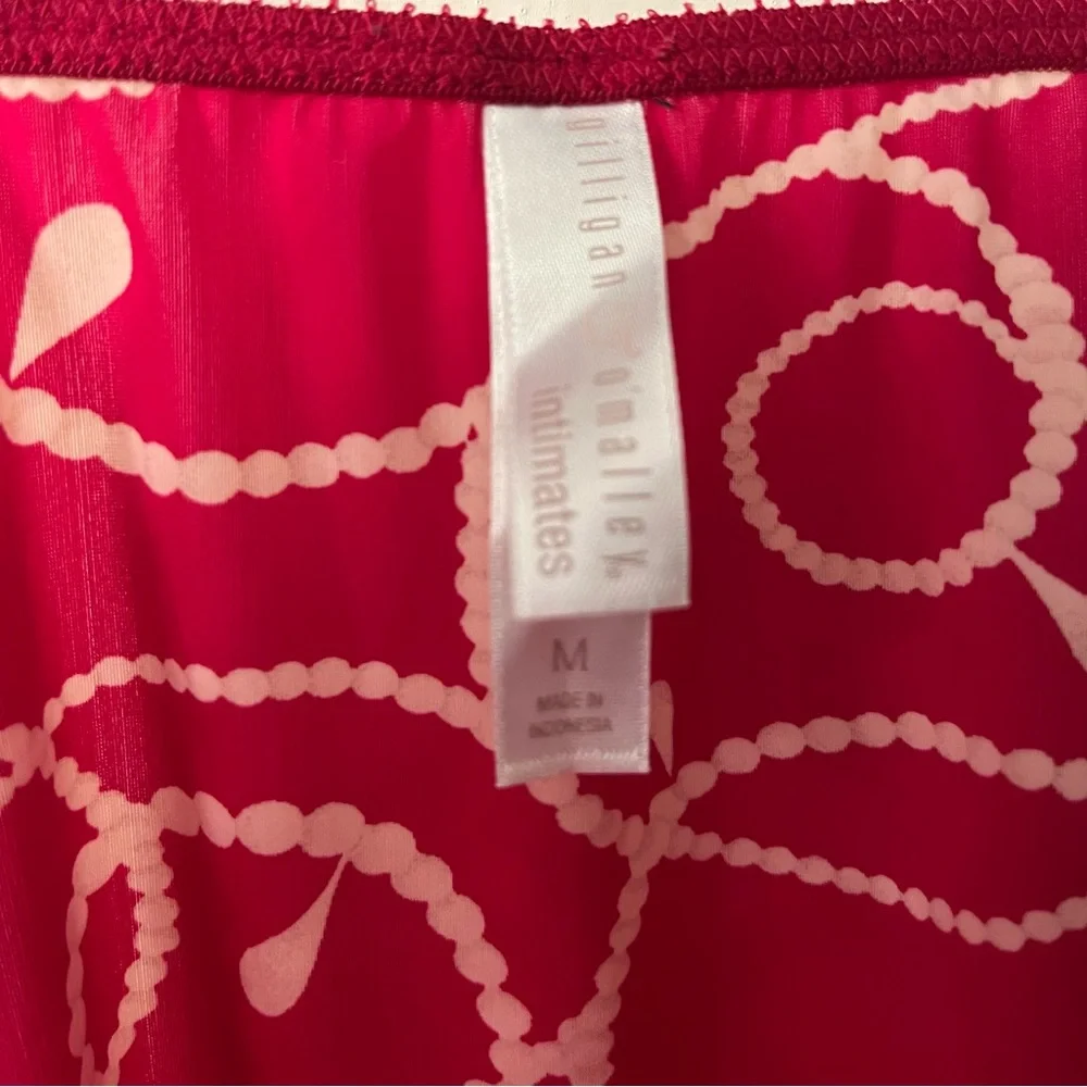 Gilligan & O'Malley Red, White and Black Intimates Sleep Cami, Size Medium